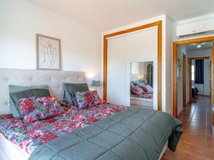 Apartment Velez by Interhome