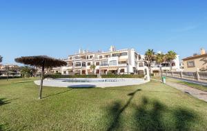 Cozy Apartment In Orihuela With Wifi