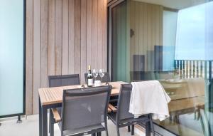 Beautiful Apartment In Oostende