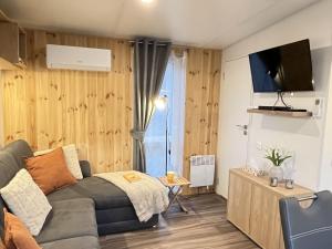 Holiday Home Eule by Interhome