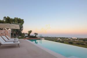 TD Tenuta Donna Madia Sea View Pool Over Vineyard