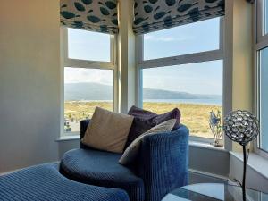 Hafan Y Traeth Beach Front Apartment in Barmouth