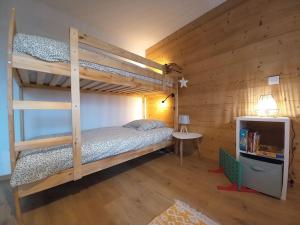 Appartements LE ZEDEL - Duplex 100m2 avec terrasse et jardin vue montagne : photos des chambres