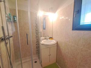 Studio cabine avec piscine et parking à Marseillan - FR-1-326-607