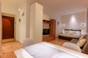 M&M Apartment