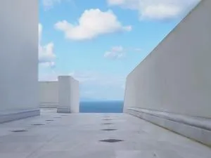 The Palm Rock, Finikia Santorini - Foinikiá