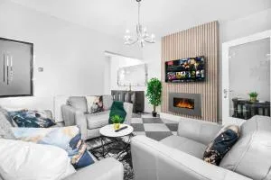Luxury 4 Bedroom Townhouse - Edgbaston - Near Birmingham City Centre - Sleeps 8 - Parking - 578P - بورنفيل