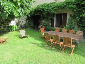Maisons de vacances Gite Le Monastier-sur-Gazeille, 5 pieces, 10 personnes - FR-1-582-271 : photos des chambres