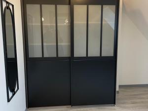 Maisons de vacances Gite Saint-Georges-du-Rosay, 3 pieces, 6 personnes - FR-1-410-385 : photos des chambres