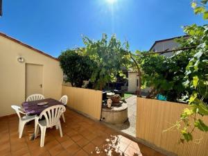 Villas Maison climatisee 5 pieces avec jardin prive et parking, proche gare et centre a Argeles-sur-Mer - FR-1-388-217 : photos des chambres