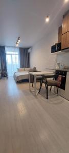 Затишна, стильна студія біля Виставкового центру