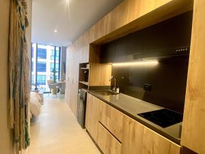 Chic downtown loft - near Zona Rosa