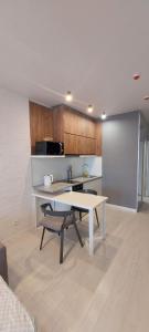 Затишна, стильна студія біля Виставкового центру