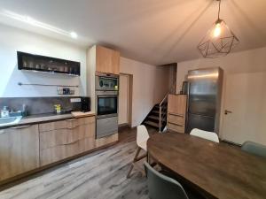 Appartement moderne et lumineux, proche de Saint-Dié-des-Vosges - 5 pers., WiFi, parking, terrasse - FR-1-589-434