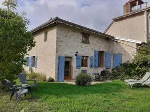 Gîte familial calme avec jardin, wifi et équipements bébé, animaux acceptés - FR-1-584-92 - 万塞