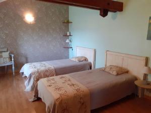 Gîte familial calme avec jardin, wifi et équipements bébé, animaux acceptés - FR-1-584-92