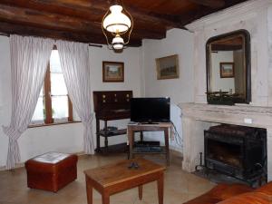 Maisons de vacances Gite Saint-Amand-sur-Ornain, 4 pieces, 6 personnes - FR-1-585-56 : photos des chambres