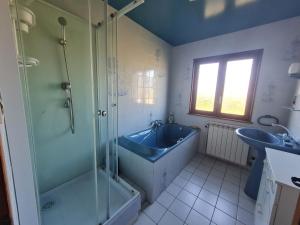 Maisons de vacances Gite Gerbepal, 4 pieces, 6 personnes - FR-1-589-142 : photos des chambres
