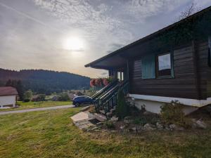 Maisons de vacances Chalet renove proche du Valtin – Ideal pour famille, randonnees et ski, Wifi, luges fournies - FR-1-589-150 : photos des chambres