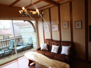 Gîte familial avec salle de jeux, cheminée, terrasse et proche de sites touristiques - FR-1-589-186