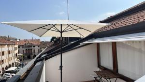 Welc-ōM Portello Stylish free parking