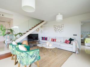 Cosy villa with private pool by CanaryScape