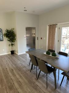 Decatur Delight Mixed- Use Apartments!