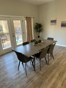 Decatur Delight Mixed- Use Apartments!