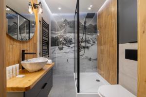 Tatry Design Suite Mountain View Apartment & Parking by Renters