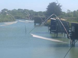 Maison rénovée proche mer avec terrasse, parking privé et wifi à Barbâtre - FR-1-426-440