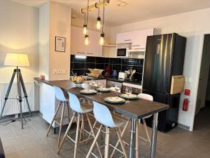 Maisons de vacances Relaxation & Business - Villa T3 near MEETT/Airbus : Maison 2 Chambres
