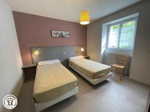 Maison rénovée avec piscine chauffée et jardin clos, proches commodités - Saint-Martin-des-Tilleuls - FR-1-426-335