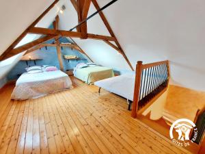 Maisons de vacances Gite Courbeveille, 3 pieces, 6 personnes - FR-1-600-35 : photos des chambres