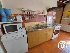 Maisons de vacances Gite Saint-Aubin-Fosse-Louvain, 4 pieces, 7 personnes - FR-1-600-50 : photos des chambres