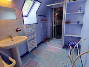 Maisons de vacances Gite Saint-Aubin-Fosse-Louvain, 4 pieces, 7 personnes - FR-1-600-50 : photos des chambres
