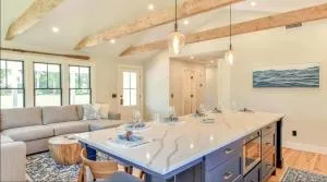 Renovated kitchen less than 2 miles to Beach! - Pleasant Lake