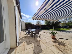 Maisons de vacances Gite Aizenay, 4 pieces, 5 personnes - FR-1-426-467 : photos des chambres