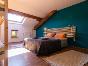 Maison de charme à la campagne avec terrasse et grand espace extérieur - FR-1-585-76