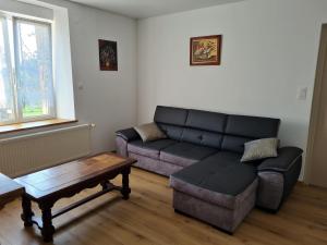 Gîte chaleureux sur une ferme en activité près de Nancy, idéal balades et proche commerces - FR-1-584-181