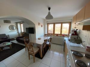 Appartement cosy à La Bresse avec terrasse, proche des pistes et équipements tout inclus - FR-1-589-407