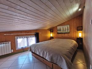 Charmant Gîte Rénové avec Sauna en Haute-Loire, Parfait pour Randonnées et Repos - FR-1-582-344