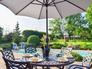 Luxury Farm House with Heated Pool & Jacuzzi