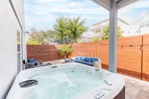 4BR house, 2 blocks from the beach - Butler Beach