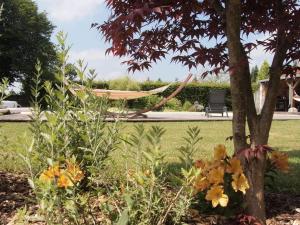 B&B / Chambres d'hotes Guestroom Vitry-aux-Loges, 2 pieces, 4 personnes - FR-1-590-265 : photos des chambres