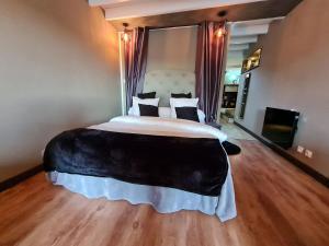 B&B / Chambres d'hotes Guestroom Bouxieres-aux-Chenes, 1 piece, 4 personnes - FR-1-584-194 : photos des chambres
