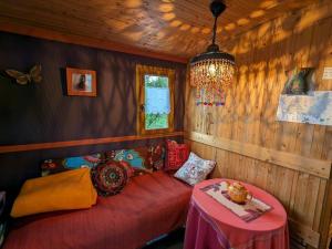 B&B / Chambres d'hotes Guestroom Sercoeur, 1 piece, 2 personnes - FR-1-589-459 : photos des chambres