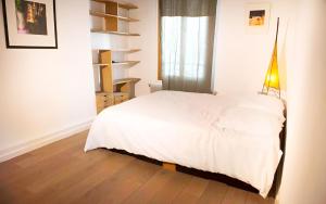 Charming duplex Bastille by weekome