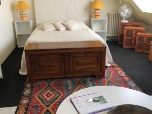 B&B / Chambres d'hotes Guestroom Dureil, 1 piece, 5 personnes - FR-1-410-395 : photos des chambres