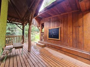 Maisons de vacances Gite Val-et-Chatillon, 3 pieces, 5 personnes - FR-1-584-199 : photos des chambres