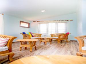 Spacious apartment with sea view, Au Cap, 124 m²